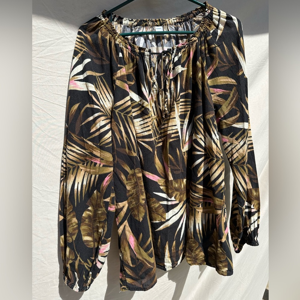 Old Navy Long Sleeve Aloha Print Top